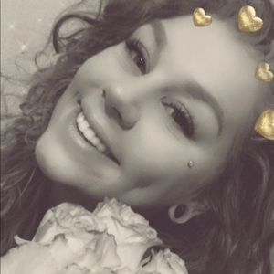 Meet your Posher, Michaela